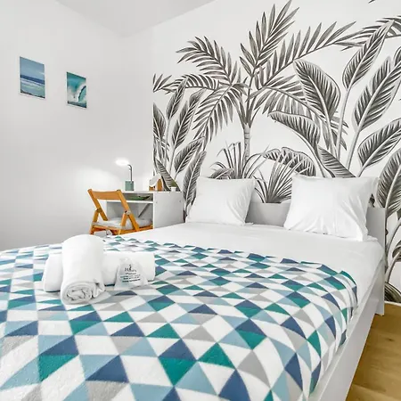 Pensjonat Coloc Lagon - Belle Colocation Haut De Gamme De 3 / Proche Gare / Parking Gratuit / Balcon / Wifi & Netflix Ville-la-Grand