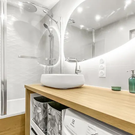 Pensjonat Coloc Lagon - Belle Colocation Haut De Gamme De 3 / Proche Gare / Parking Gratuit / Balcon / Wifi & Netflix *