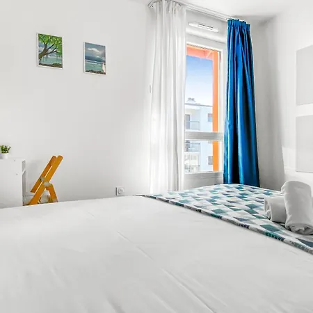 Coloc Lagon - Belle Colocation Haut De Gamme De 3 / Proche Gare / Parking Gratuit / Balcon / Wifi & Netflix Pensjonat *